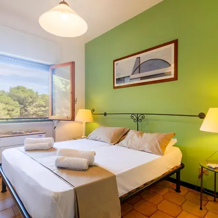 Guesthost - Alice Campoverde Apartmán Vernole