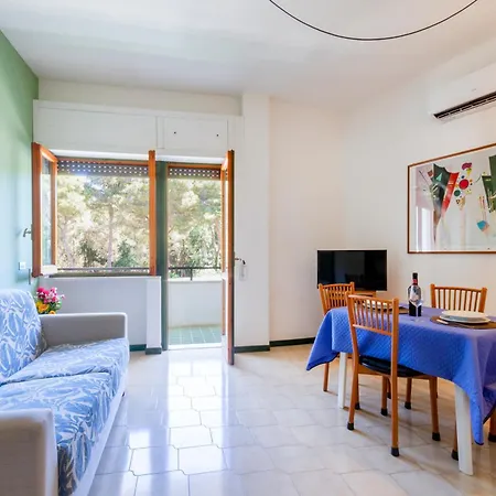 Guesthost - Alice Campoverde Apartment Vernole